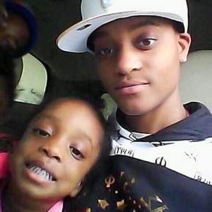 Meet your Posher, Lucretia